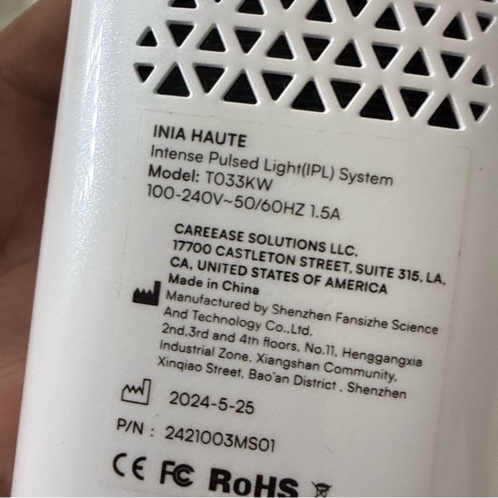 Haute White and Gold Hair Removal Device - Picture 7 of 8